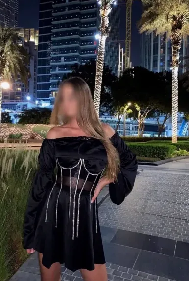 Alena, 40