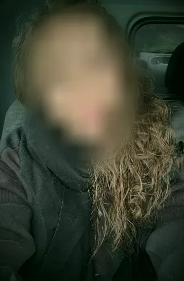 Carla, 24