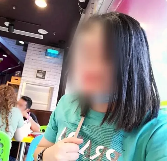 Carla, 37