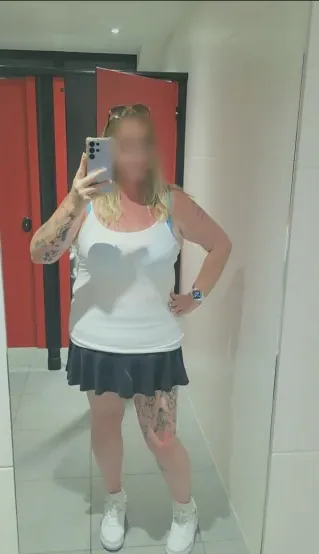 Denise, 39