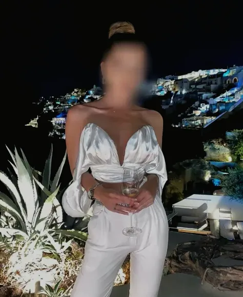 Helena, 31