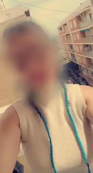 Marie, 32