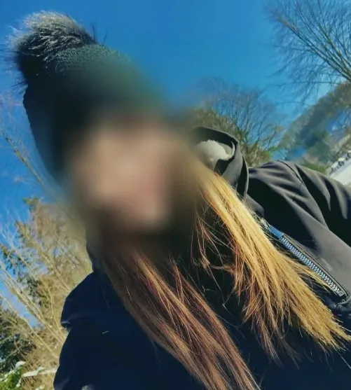 Nicole, 28