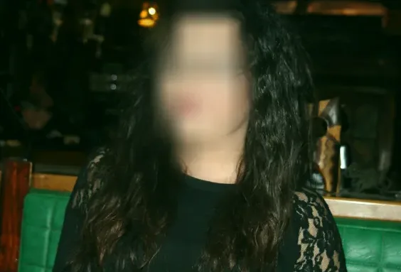 Sandra, 24