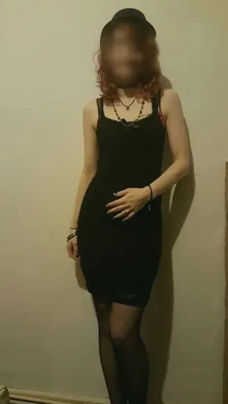 Selina, 35