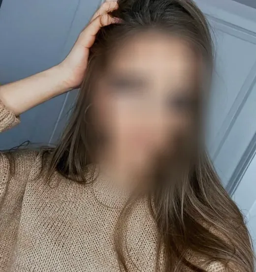 Selina, 29