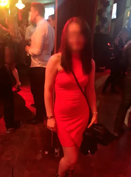 Viktoria, 35